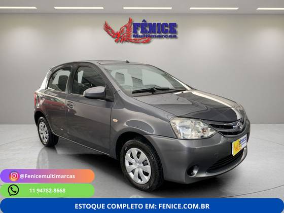 TOYOTA ETIOS 1.5 XS 16V FLEX 4P MANUAL TOYOTA ETIOS 1.5 XS 16V FLEX 4P MANUAL